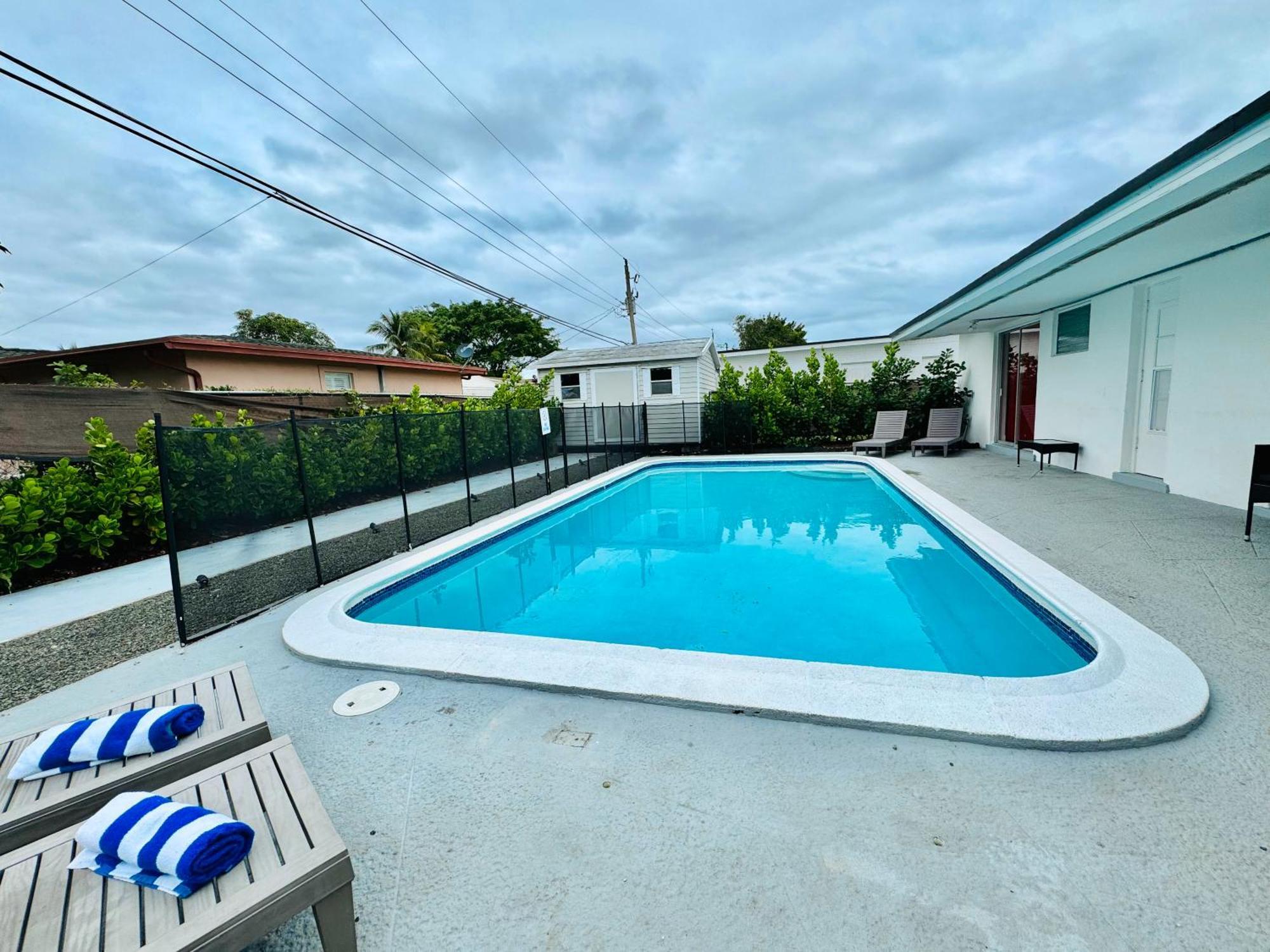 Tropical Villa Pool Courtyard & Garden View Fort Lauderdale Extérieur photo