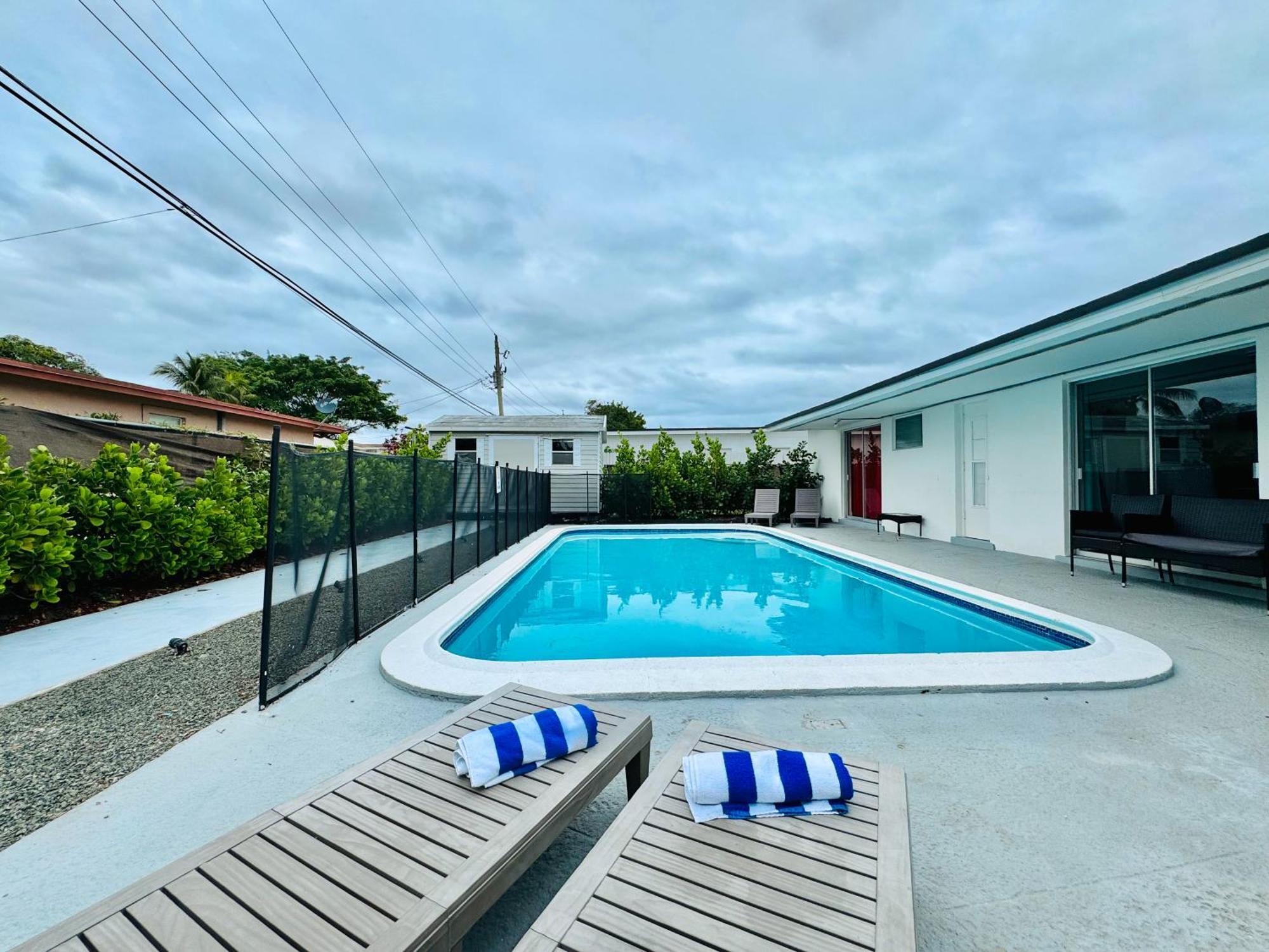 Tropical Villa Pool Courtyard & Garden View Fort Lauderdale Extérieur photo